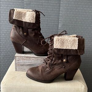 JustFab Juhi Back Zipper Booties
